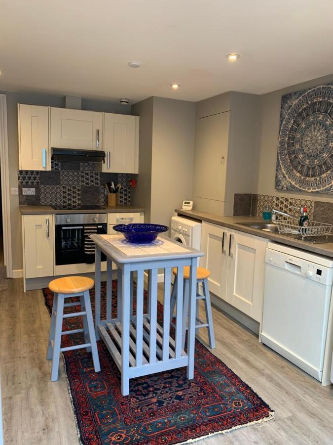 Time Out Apartment Ексмут Екстериор снимка