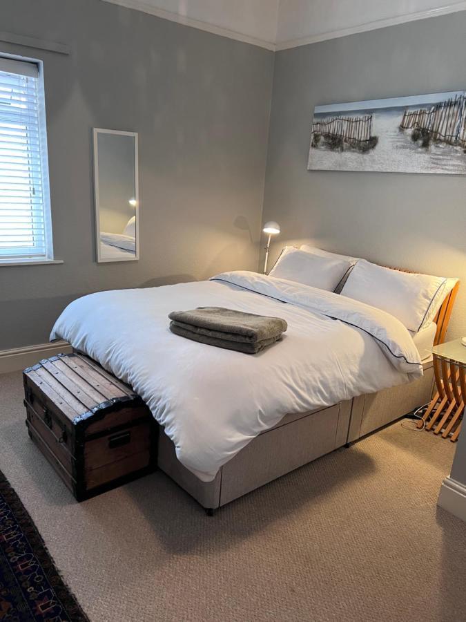 Time Out Apartment Ексмут Екстериор снимка